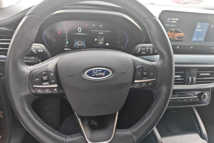 Used Ford Focus 2021 EcoBoost 180 Automatic Hunter Edition Steering Wheel