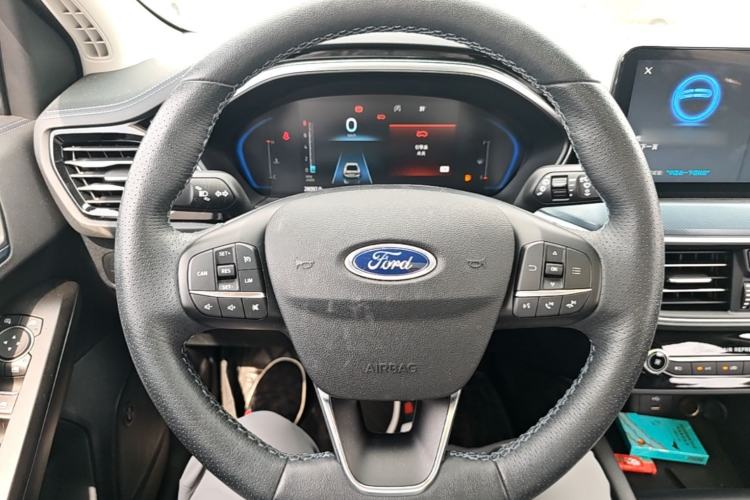 Used Ford Focus 2021 EcoBoost 180 Automatic Hunter Edition Steering Wheel