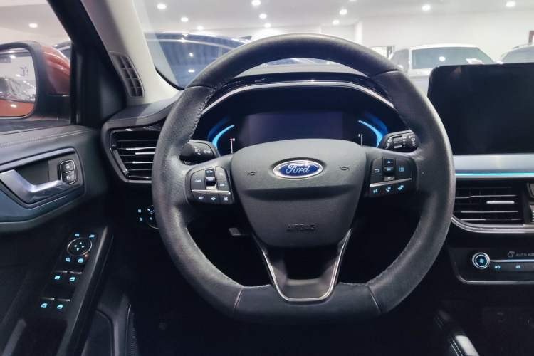 Used Ford Focus 2021 EcoBoost 180 Automatic Hunter Edition Interior 1