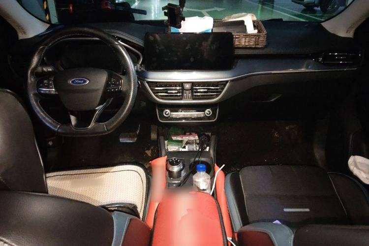 Used Ford Focus 2021 EcoBoost 180 Automatic Hunter Edition Center Console