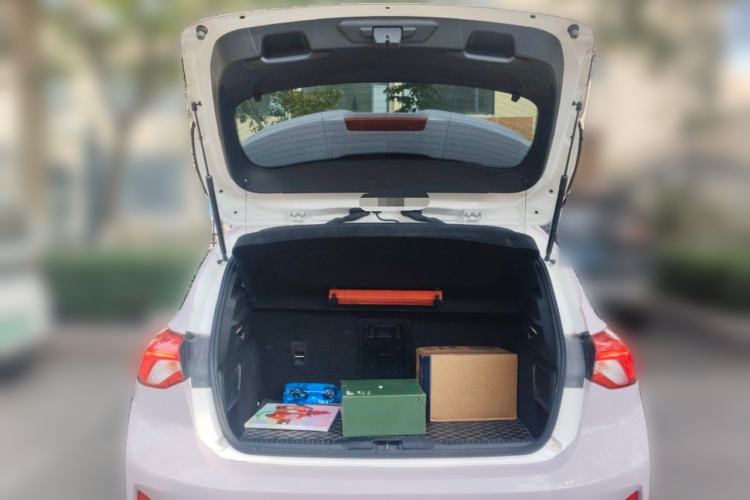 Used Ford Focus 2021 Hatchback EcoBoost 180 Automatic ST Line Trunk