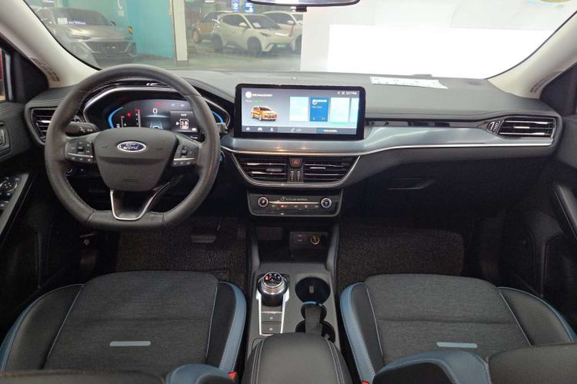 Used Ford Focus 2021 EcoBoost 180 Automatic Hunter Edition Center Console