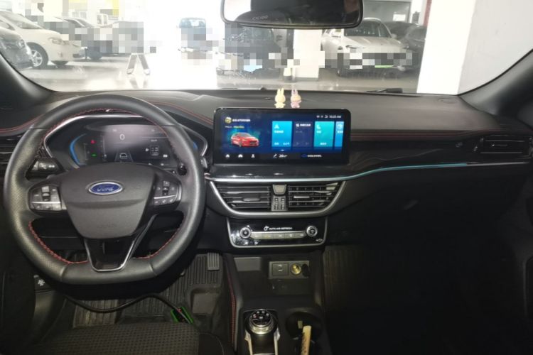 Used Ford Focus 2021 Hatchback EcoBoost 180 Automatic ST Line Center Console