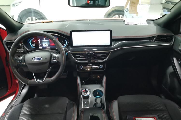 Used Ford Focus 2021 Hatchback EcoBoost 180 Automatic ST Line Center Console