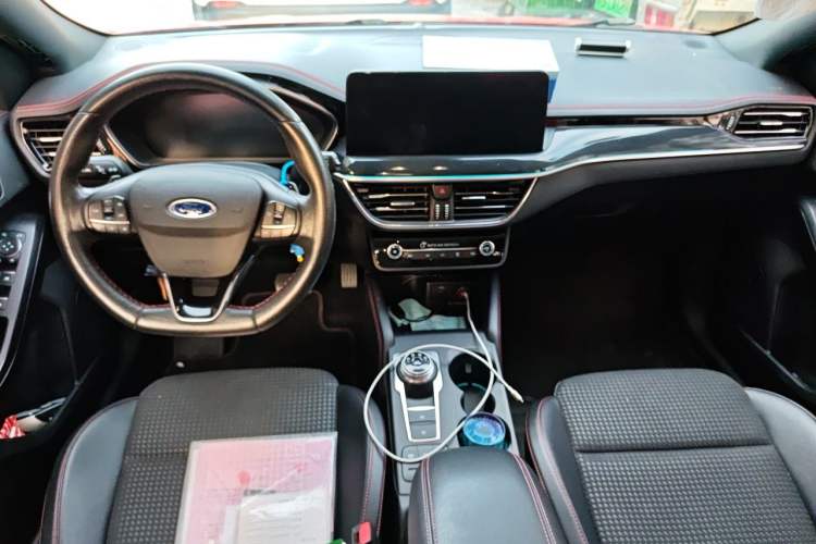 Used Ford Focus 2021 Hatchback EcoBoost 180 Automatic ST Line Center Console