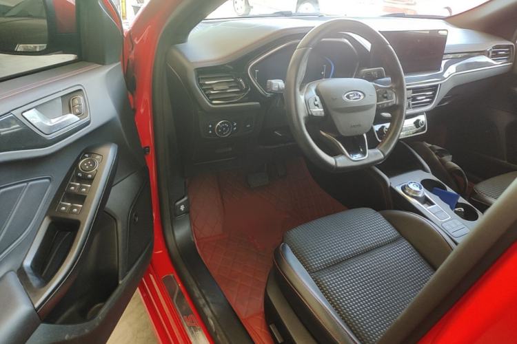 Used Ford Focus 2021 Sedan EcoBoost 180 Automatic ST Line Driver Seat