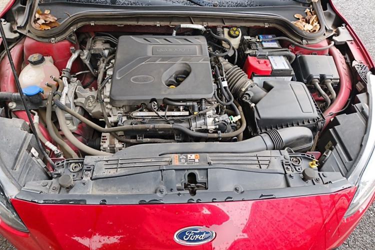 Used Ford Focus 2021 Hatchback EcoBoost 180 Automatic Titanium Edition Engine Bay