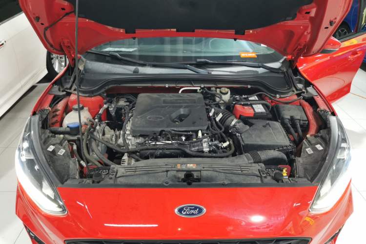 Used Ford Focus 2021 Hatchback EcoBoost 180 Automatic ST Line Engine Bay