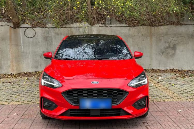 Used Ford Focus 2021 Hatchback EcoBoost 180 Automatic ST Line Exterior 1