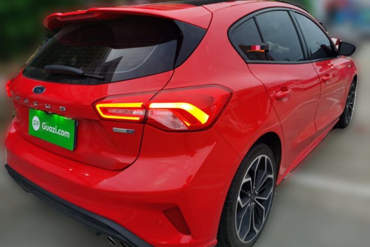 Used Ford Focus 2021 Hatchback EcoBoost 180 Automatic ST Line Exterior 5