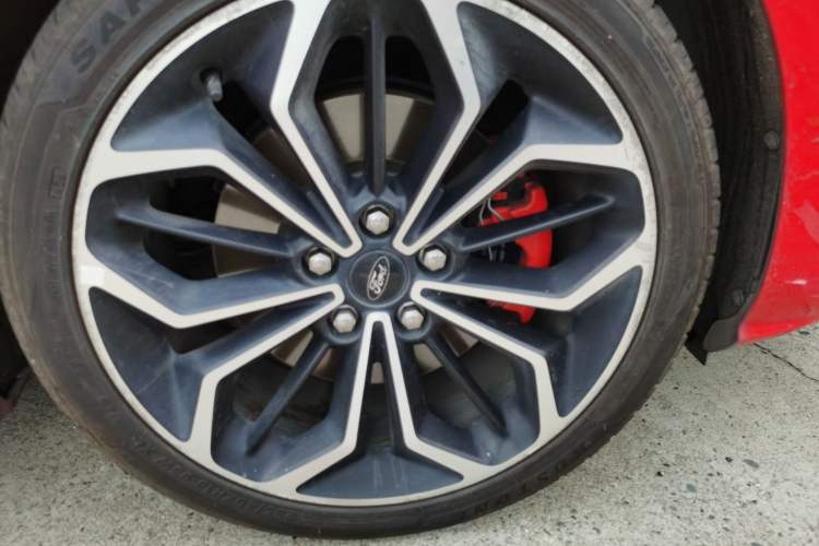Used Ford Focus 2021 Hatchback EcoBoost 180 Automatic ST Line Exterior 7