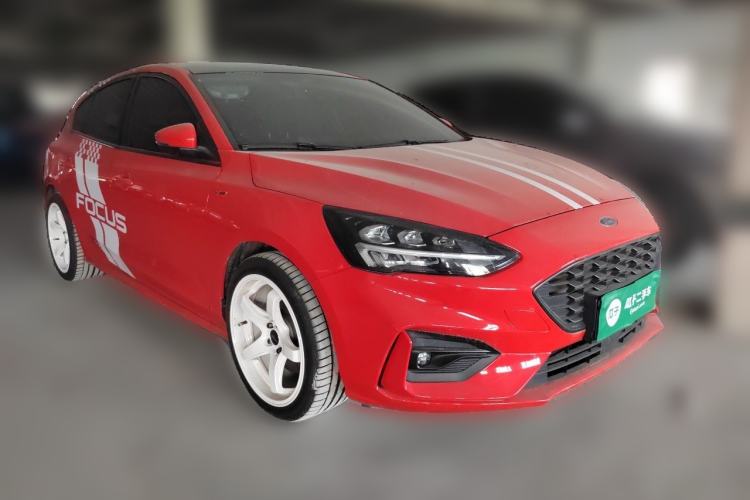 Used Ford Focus 2021 Hatchback EcoBoost 180 Automatic ST Line Front Right 45 Deg