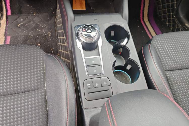 Used Ford Focus 2021 Hatchback EcoBoost 180 Automatic ST Line Gear Lever