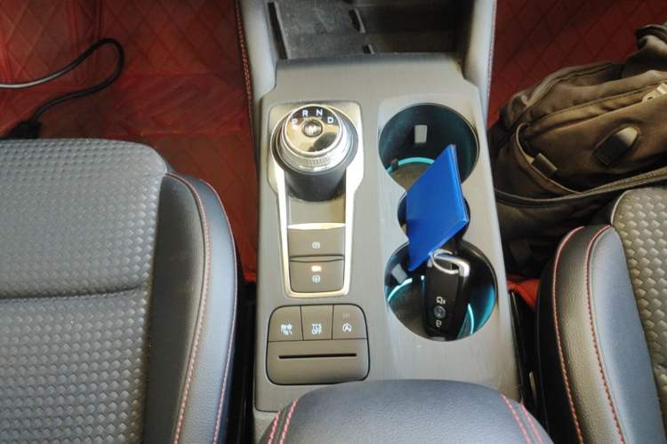 Used Ford Focus 2021 Sedan EcoBoost 180 Automatic ST Line Gear Lever