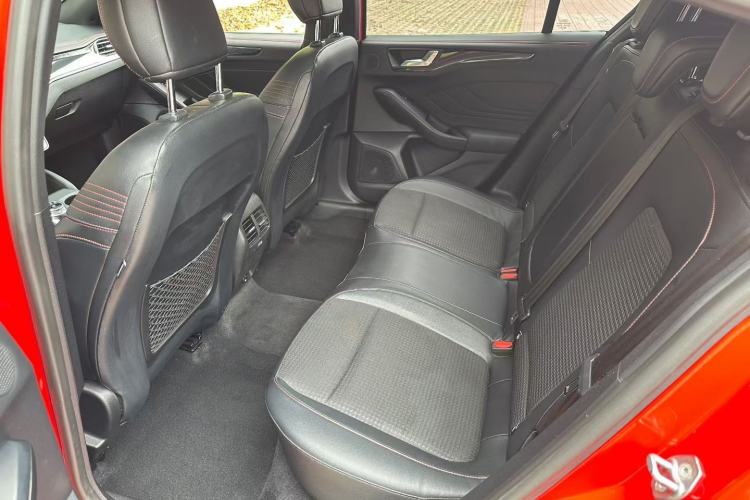 Used Ford Focus 2021 Hatchback EcoBoost 180 Automatic ST Line Interior 2