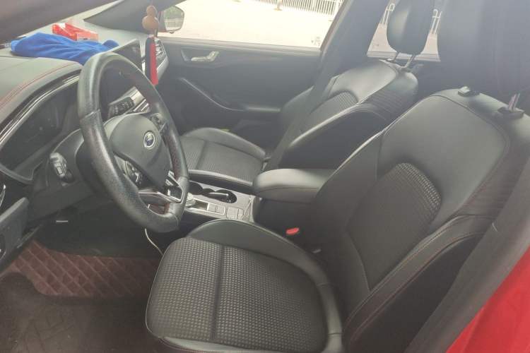 Used Ford Focus 2021 Hatchback EcoBoost 180 Automatic ST Line Left Front Seat
