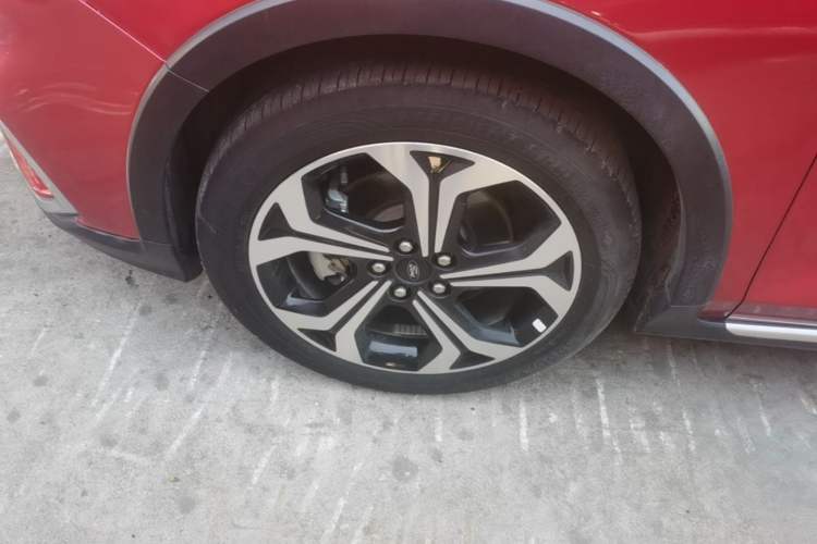 Used Ford Focus 2021 EcoBoost 180 Automatic Hunter Edition Left Front Wheel Hub