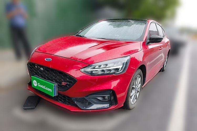 Used Ford Focus 2021 Hatchback EcoBoost 180 Automatic Titanium Edition Guazi used car, China used car export, Used car for sale, Used  cars, Cheapest cars for sale