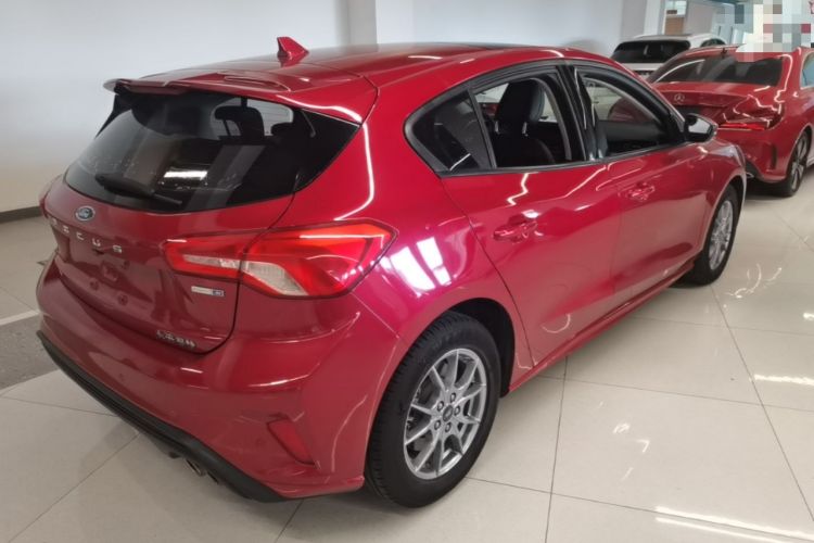 Used Ford Focus 2021 Hatchback EcoBoost 180 Automatic Titanium Edition Rear Right 45 Deg