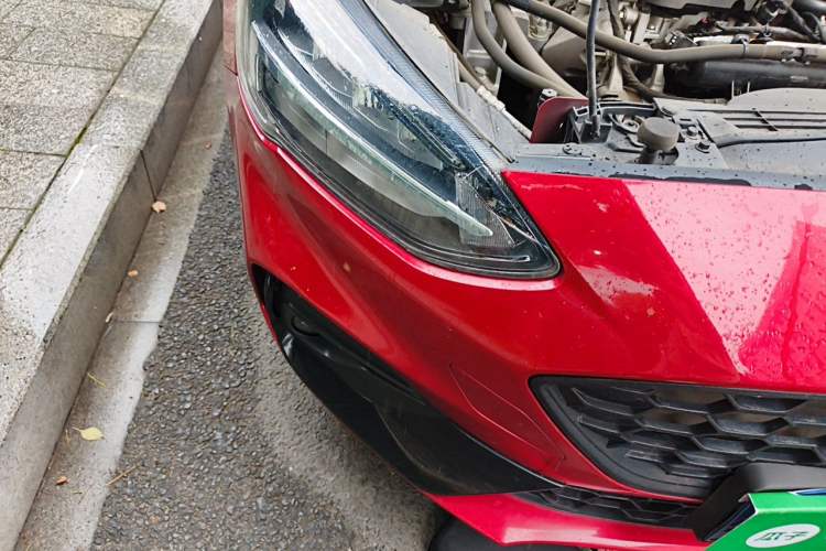 Used Ford Focus 2021 Hatchback EcoBoost 180 Automatic Titanium Edition Right Front Headlight