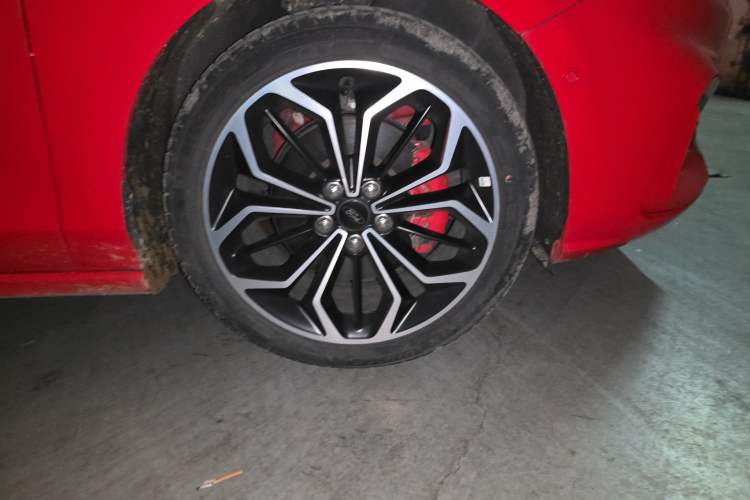 Used Ford Focus 2021 Hatchback EcoBoost 180 Automatic ST Line Right Front Wheel Hub