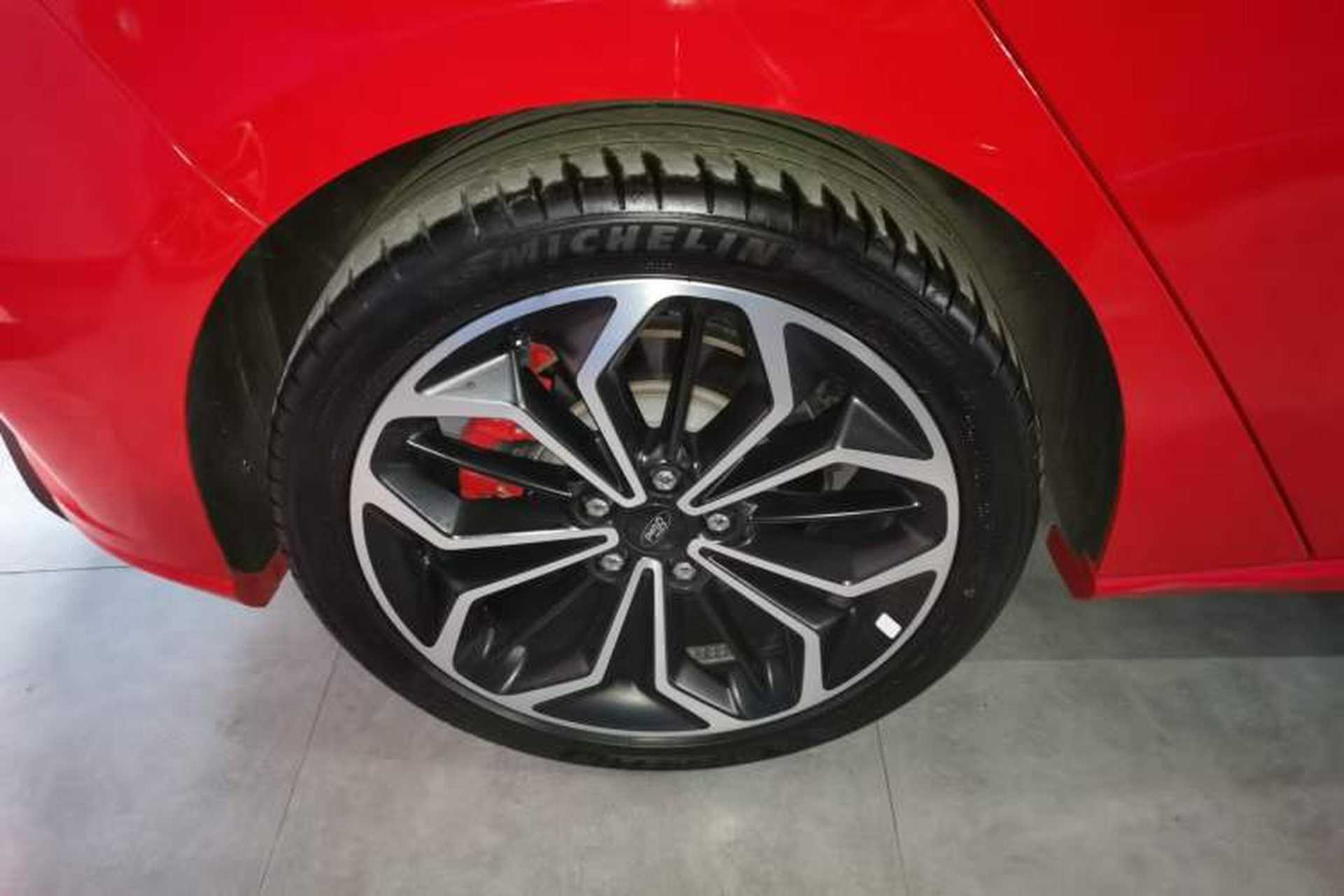 Used Ford Focus 2021 Hatchback EcoBoost 180 Automatic ST Line Right Rear Wheel Hub