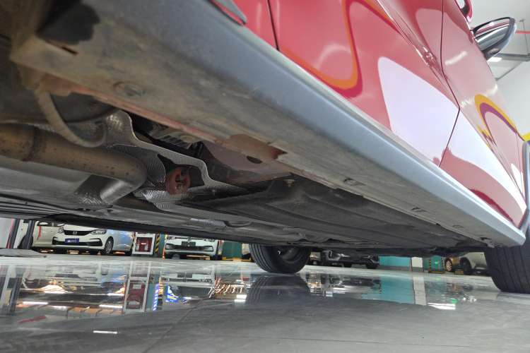 Used Ford Focus 2021 EcoBoost 180 Automatic Hunter Edition Right Side Sill