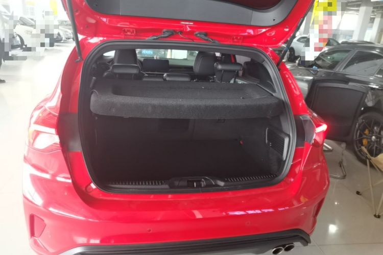 Used Ford Focus 2021 Hatchback EcoBoost 180 Automatic ST Line Trunk