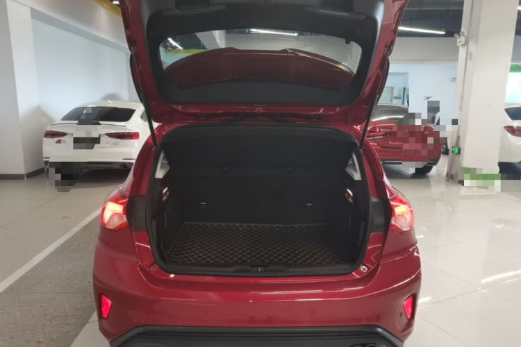Used Ford Focus 2021 Hatchback EcoBoost 180 Automatic Titanium Edition Trunk
