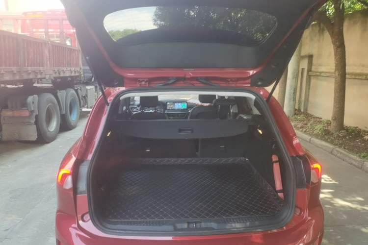 Used Ford Focus 2021 EcoBoost 180 Automatic Hunter Edition Trunk
