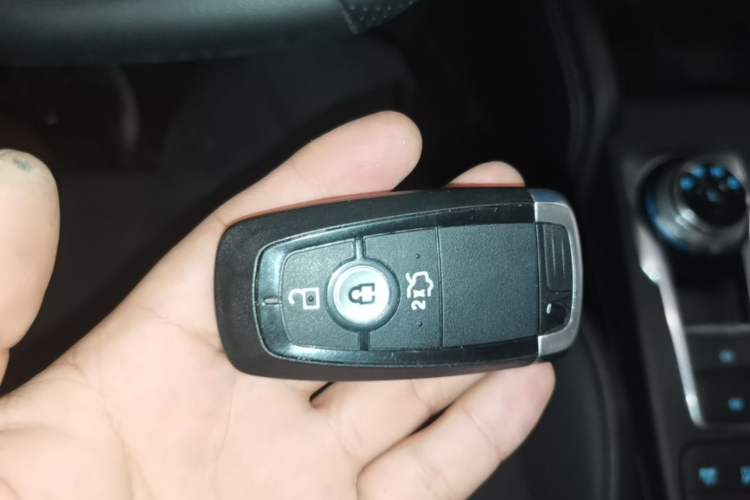 Used Ford Focus 2021 Hatchback EcoBoost 180 Automatic Titanium Edition Vehicle Key