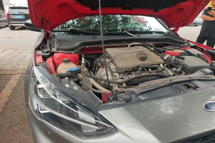 Used Ford Focus 2021 Sedan EcoBoost 180 Automatic ST Line Engine Bay Right