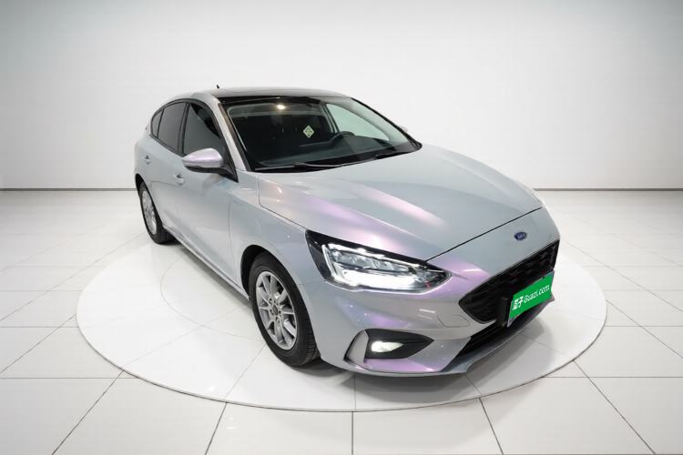 Used Ford Focus 2021 Hatchback EcoBoost 180 Automatic Titanium Edition Front Right 45 Deg