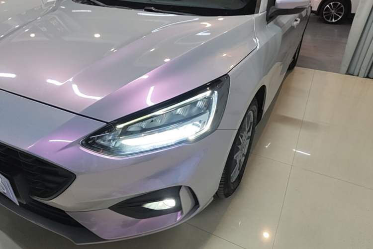 Used Ford Focus 2021 Hatchback EcoBoost 180 Automatic Titanium Edition Left Front Headlight