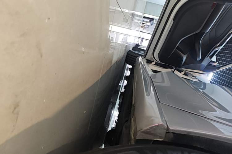 Used Ford Focus 2021 Hatchback EcoBoost 180 Automatic Titanium Edition Left Side Sill