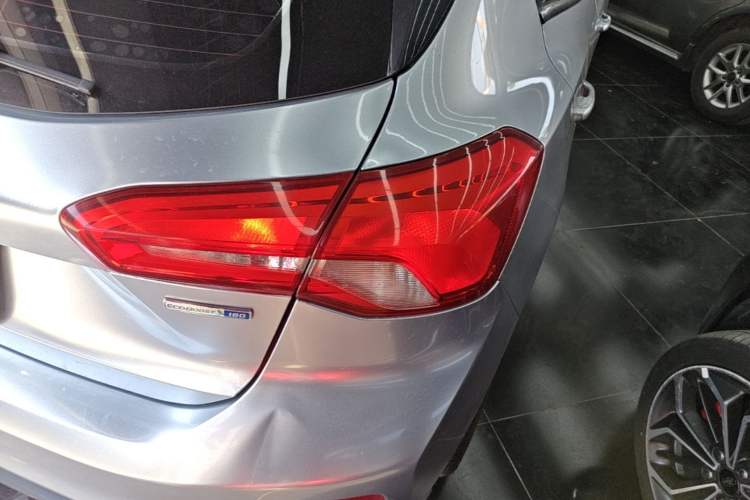 Used Ford Focus 2021 Hatchback EcoBoost 180 Automatic Titanium Edition Right Rear Taillight