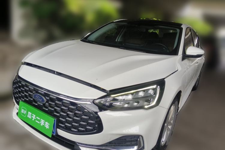 Used Ford Focus 2021 Sedan 1.5L Automatic Sharp Edition Guazi used car, China used car export, Used car for sale, Used Ford cars, Cheapest cars for sale