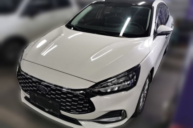 Used Ford Focus 2021 Sedan 1.5L Automatic Sharp Edition Guazi used car, China used car export, Used car for sale, Used cars, Cheapest cars for sale