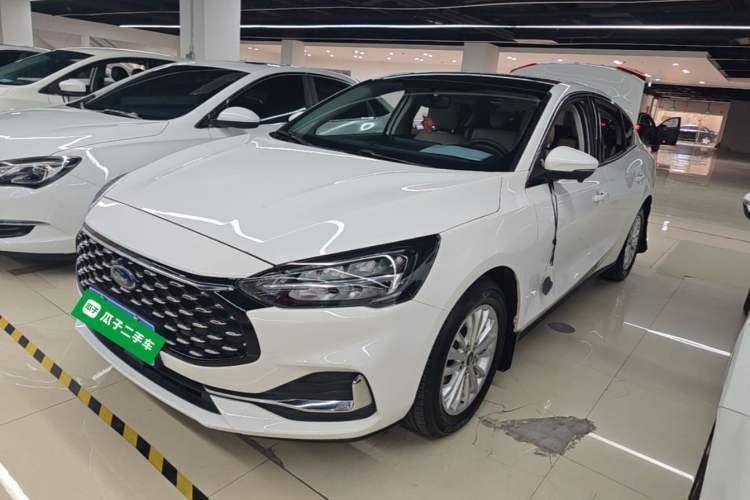 Used Ford Focus 2021 Sedan EcoBoost 180 Automatic Trendy Model Guazi used car, China used car export, Used car for sale, Used cars, Cheapest cars for sale