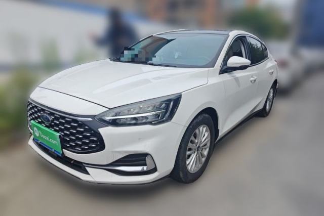 Ojetý Ford Focus 2021 Sedan EcoBoost 180 Automatic Trendy Model
