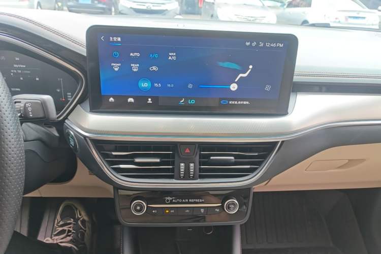 Used Ford Focus 2021 Sedan EcoBoost 180 Automatic Trendy Model Audio And AC Panel