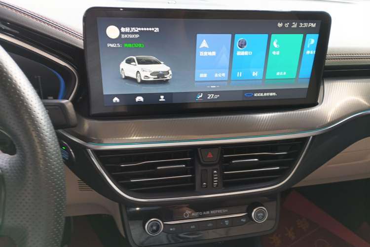 Used Ford Focus 2021 Sedan EcoBoost 180 Automatic Trendy Model Audio And AC Panel