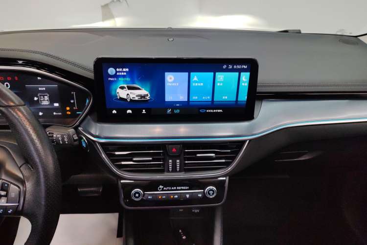 Used Ford Focus 2021 EcoBoost 180 Automatic Hunter Edition Audio And AC Panel