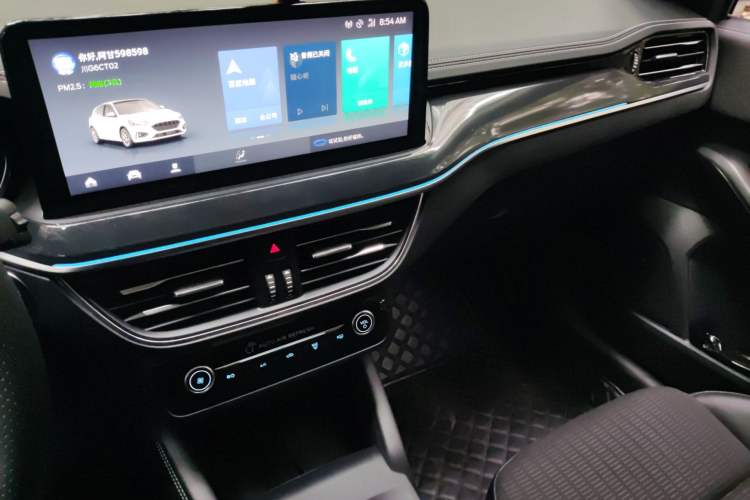Used Ford Focus 2021 Hatchback EcoBoost 180 Automatic Titanium Edition Audio And AC Panel