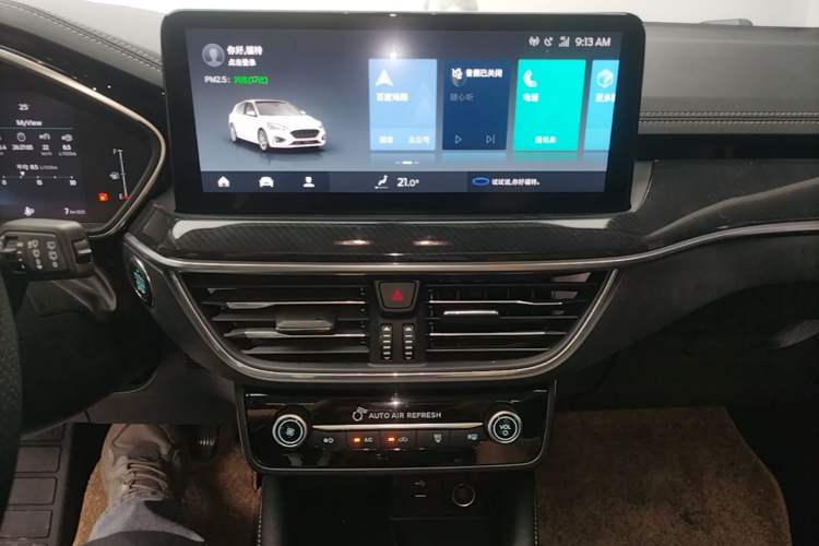 Used Ford Focus 2021 Hatchback EcoBoost 180 Automatic Titanium Edition Audio And AC Panel