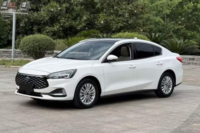 Used Ford Focus 2021 Sedan EcoBoost 180 Automatic Trendy Model