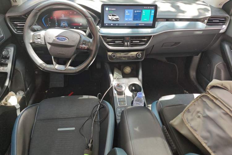 Used Ford Focus 2021 EcoBoost 180 Automatic Hunter Edition Center Console