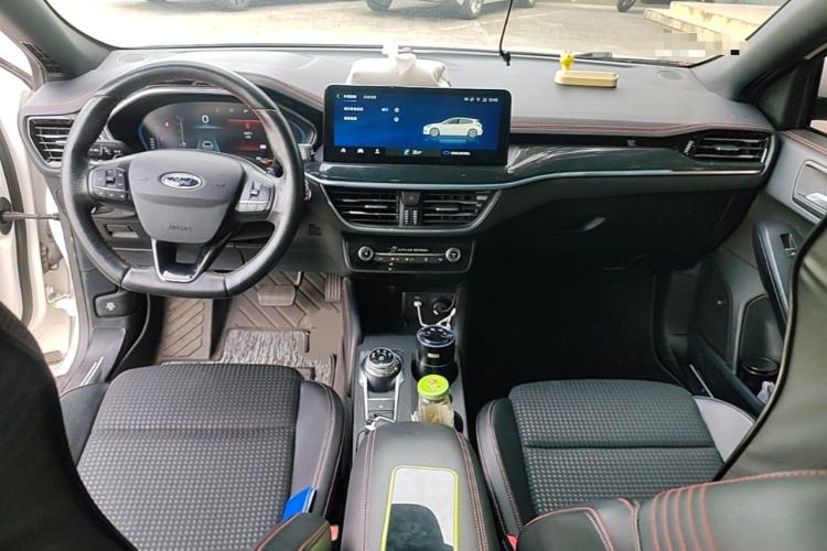 Used Ford Focus 2021 Hatchback EcoBoost 180 Automatic ST Line Center Console