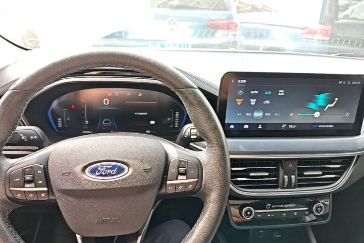 Used Ford Focus 2021 EcoBoost 180 Automatic Hunter Edition Center Console