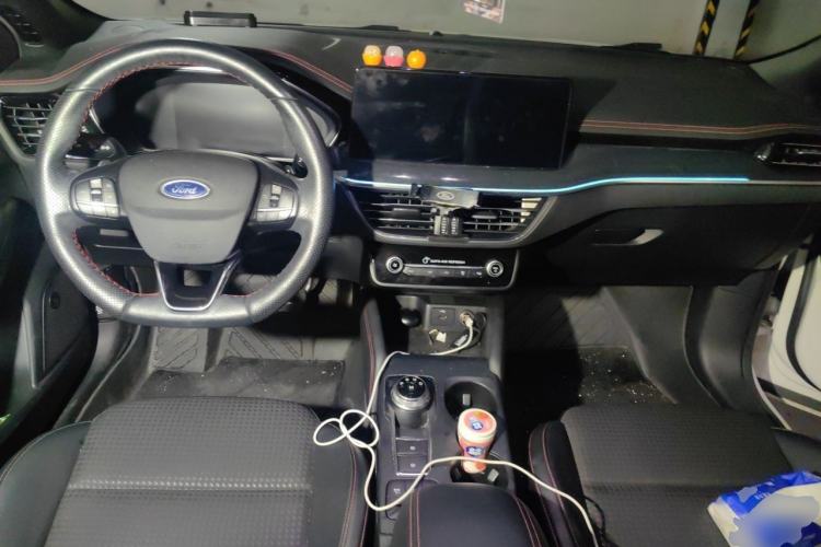 Used Ford Focus 2021 Sedan EcoBoost 180 Automatic ST Line Center Console